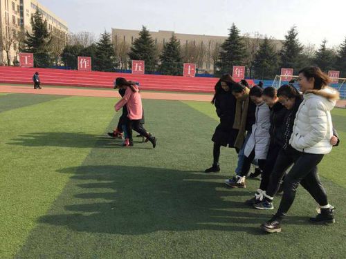 融藝術(shù)于方寸，展創(chuàng)意在生活——藝術(shù)設(shè)計(jì)學(xué)院寢室文化節(jié)趣味文化藝術(shù)交流活動(dòng)策劃